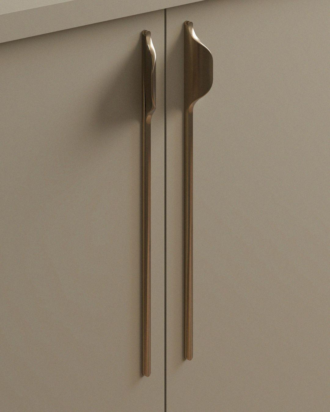 Throop Asymmetric Cabinet Pull