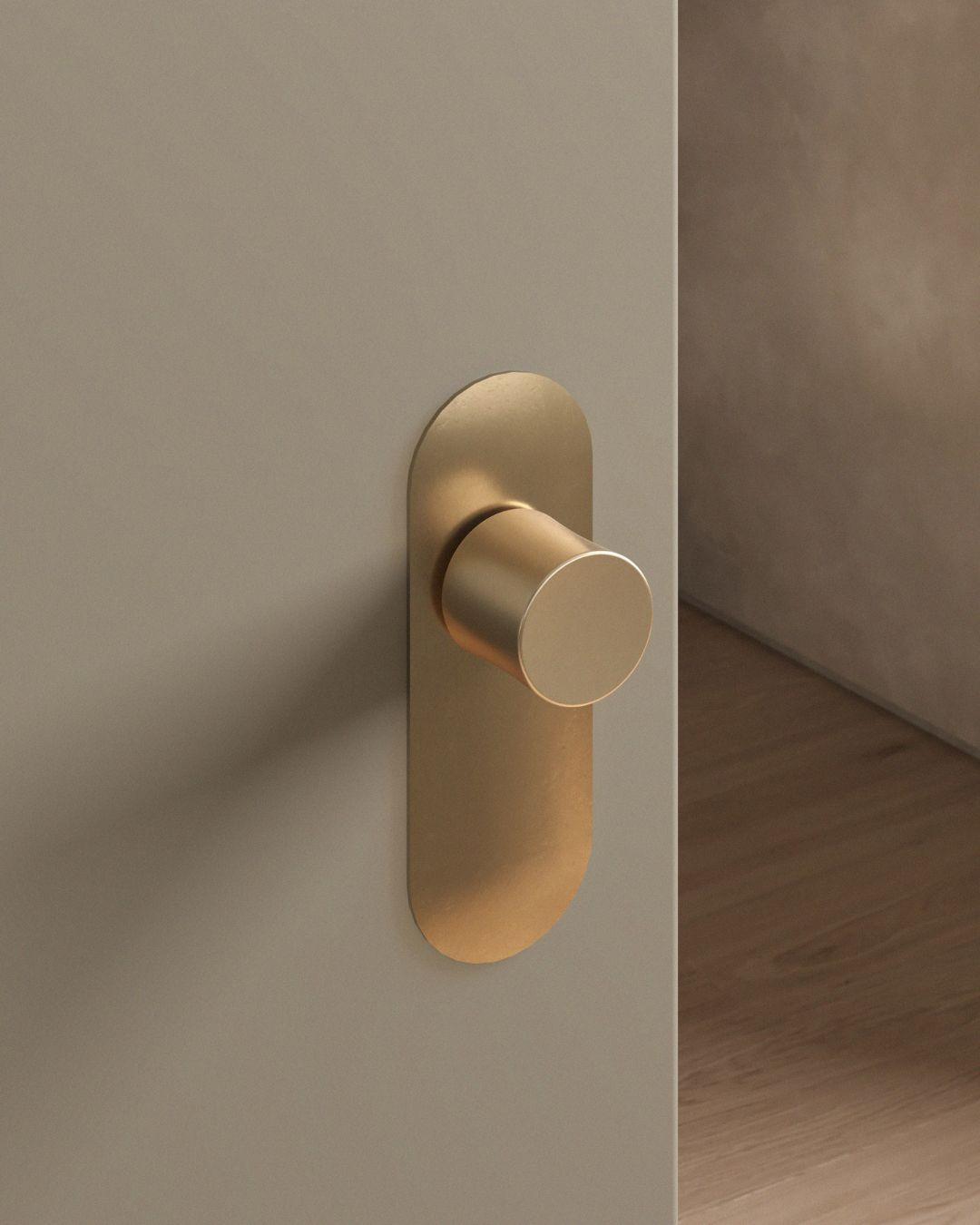 Leonard Door Knob Set