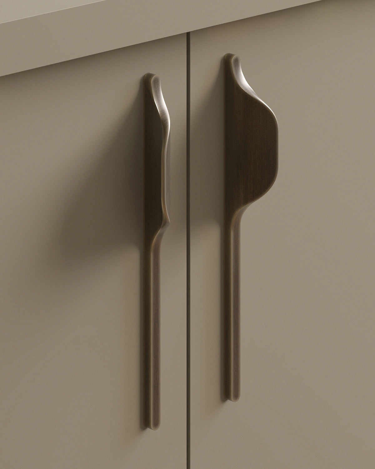 Throop Offset Cabinet Pull