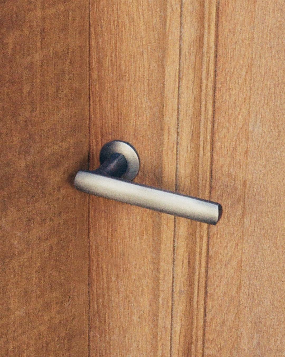 Nostrand Door Lever Set